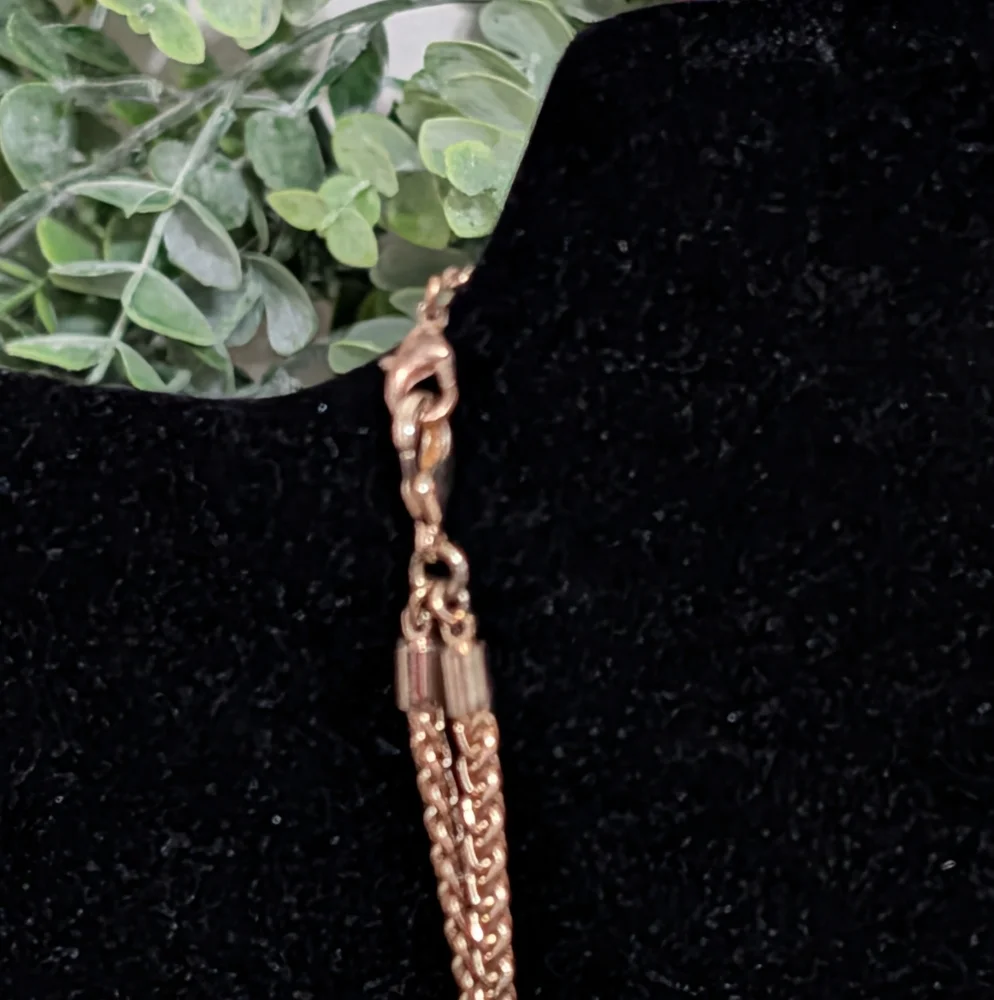 Gold and Silver Necklace‎